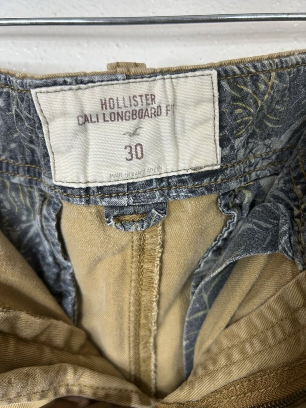 Hollister Cali Longboard Fit Chino Shorts Mens 30 Khaki Tan Tropical VTG Y2K - Picture 3 of 7